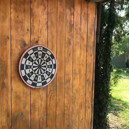 Pb Urban Garden With Secured Parking Alojamento de Acomodação e Pequeno-almoço 3*