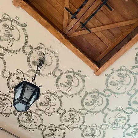 Pb Urban Garden With Secured Parking Alojamento de Acomodação e Pequeno-almoço Sremska Mitrovica