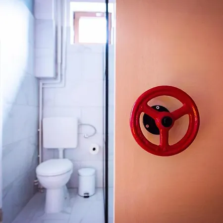 Pb Urban Garden With Secured Parking Sremska Mitrovica